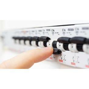 Eletricista-De-Instalacoes-Prediais---GO|18204|991310